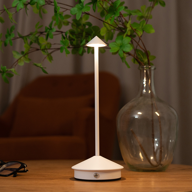 Dimmable Wireless Lamp Waterproof Portable Outdoor Battery Operated Cordless Table Lamp Rechargeable LED