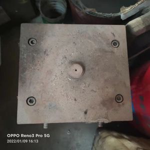 Diseño y producción de moldes metálicos personalizados basados en muestras o dibujos para uso industrial - Product Image 2
