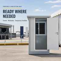 Cabine de toilettes préfabriquée portable, unité de toilettes mobiles avec lavabo pour les sites extérieurs