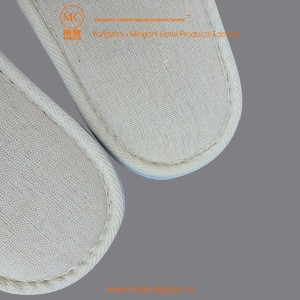 Vendita Diretta dalla Fabbrica, Pantofole Monouso in Cotone Ispessito Antiscivolo, Logo a V, Confezione da 100 Paia per Hotel e Saloni di Bellezza - Product Image 2