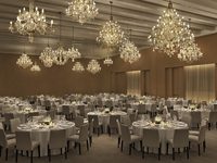 Luxuriöse 5-Sterne-Hotel-Möbelkollektion Massivholz Moderne Umweltfreundliche Hotel-Schlafzimmer- und Esszimmer-Sets