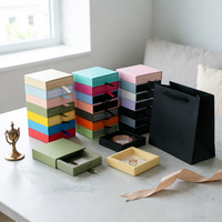 Boîte cadeau personnalisée en gros avec logo, emballage rigide en carton avec tiroir coulissant et insert en velours