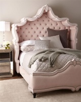 Lit queen-size haut de gamme, structure en bois massif, revêtement en velours, style moderne et luxueux
