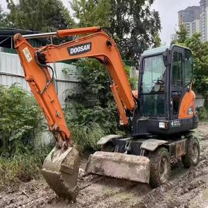 Excavadora de ruedas de marca KOREA <span class=keywords><strong>DOOSAN</strong></span> DX60w Original de segunda mano usada de 6 toneladas de alta calidad y bajo precio para gran oferta - Product Image 6