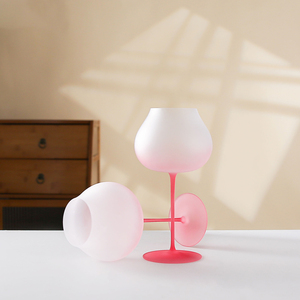 Verre à <span class=keywords><strong>vin</strong></span> rouge de luxe en cristal, style ballon, à pied extra long, grand bol, rose dégradé mat givré, minimaliste moderne - Product Image 4