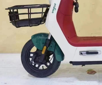 Moped électrique léger pliable avec assistance au pédalage, double siège, panier de chargement avant, vélo électrique pour les trajets de courte distance