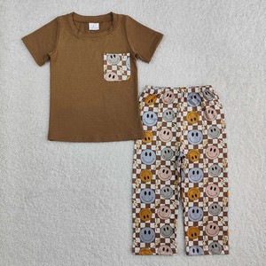Camiseta de manga corta con estampado de camuflaje para niños pequeños, conjunto de pantalones a juego, conjunto informal de algodón con diseño de bolsillo con parche - Product Image 2