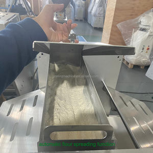 Laminoir à pâte <span class=keywords><strong>automatique</strong></span> de luxe, machine industrielle commerciale pour la fabrication de pâtisseries et de croissants, <span class=keywords><strong>avec</strong></span> fonction d'épandage de farine et de roulage - Product Image 4