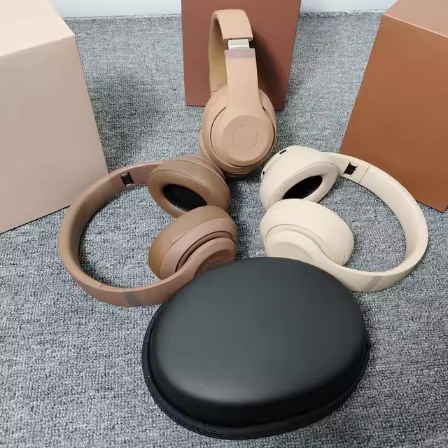 High Quality Kim Wireless Over-Ear Gaming Headsets Noise Cancellation Earbuds with Leather Cover BT Connectivity