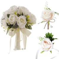 Élégant Bouquet de Mariée en Roses de Soie Blanches avec Cristal et Perle | Ensemble Complet Corsage et Corsage de Poignet, Taille et Couleur Personnalisables