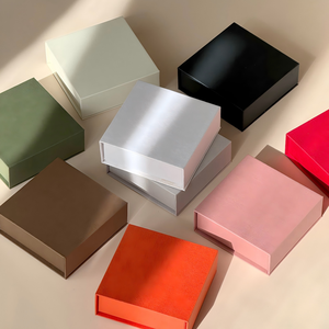 Caja de Almacenamiento de Joyas con Tapa Magnética, Cartón con Estampado en Caliente UV para Anillos, Aretes y Collares, Caja de Embalaje de Papel Ecológica - Product Image 3