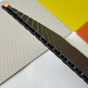 Lámina de Protección para Pisos de Plástico Tipo Panal de Abeja de 3 mm/5 mm con Revestimiento de Fieltro Laminado y Superficie Antideslizante - Product Image 4