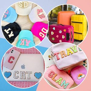 Toalha personalizada Bordado 26 Letras Alfabeto <span class=keywords><strong>Patch</strong></span> Pequena Fronteira De Ouro Costurar Ferro Em Chenille Glitters Carta Patches Para Vestuário - Product Image 3