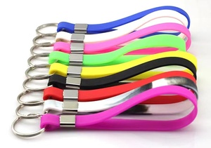 Porte-clés en silicone personnalisé avec logo, impression de texte concave, porte-clés en caoutchouc, sangle de porte-clés - Product Image 4