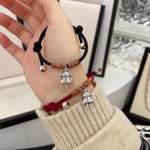 สร้อยข้อมือเชือกแดงรูปแมวนำโชคเงินแท้ S925 ดีไซน์ถักเชือกแบบดึงได้ สำหรับเป็นของขวัญคู่รัก เครื่องประดับสำหรับทุกเพศ - Product Image 5