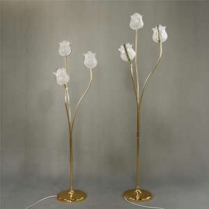 Elegante dreiköpfige <span class=keywords><strong>Roselle</strong></span> Flower Wedding Requisiten New Style Stage Runway veranstaltungs ort Layout für Hall Weddings Hochzeits dekorationen - Product Image 1