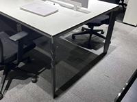 Staf meja kantor set furnitur meja komputer 4 tempat duduk stasiun kerja