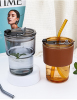 Tasse Cadeau Virale 400 ml Style Bambou pour Café et Lait avec Housse en Cuir Isolante et Paille en Verre – Pour Restaurants Hôtels