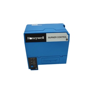 Contrôleur de programme de combustion Honeywell RM7823A1016 pour brûleurs et chaudières industriels - Product Image 1