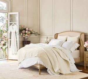 Luxury French Classic Solid Wood Hand Carved Eco-Friendly Soft <b>Headboard</b> Customizable <b>Size</b> Bedroom Set - Product Image 4
