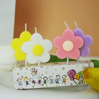 Vente en gros de bougies d'anniversaire en forme de fleur colorées mignonnes et écologiques faites à la main sans fumée pour les fêtes et la décoration intérieure
