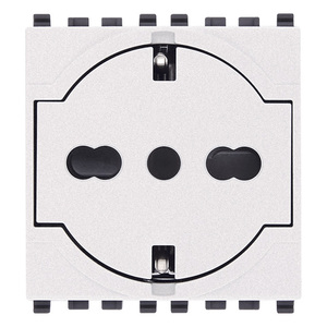 ช่องเสียบสายชาร์จ 2P+T P40 Universal 5.1x4.3x5.3 ซม. - Product Image 1
