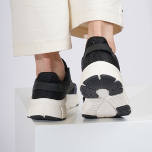 Chaussures de marche légères et confortables pour femmes, personnalisables, livraison rapide, style coussiné, baskets de course OEM ODM pour femmes - Product Image 4