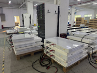 Madsun RS485 CAN énorme condensateur batterie basse tension modularisé 15KWh 48V 51.2V 280AH 300AH système de stockage d'énergie solaire domestique