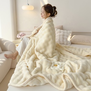Wholesale Solid Color A-class Luxury Fur <strong>Blanket</strong> Large Bubble <strong>Sofa</strong> Cover <strong>Blanket</strong> Heavy Fleece <strong>Throw</strong> <strong>Blanket</strong> - Product Image 2