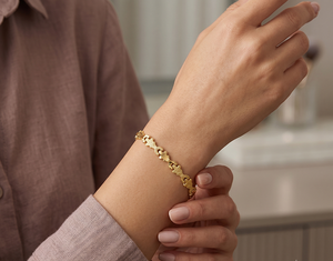 Fashion Gold Plated Women's Bracelet Classic Style Elegant Female Jewelry <b>Accessory</b> Suitable for Casual Office Party and <b>Wedding</b> - Product Image 4