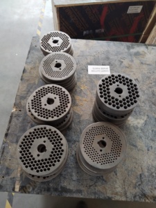 Máquina <span class=keywords><strong>de</strong></span> Fabricación <span class=keywords><strong>de</strong></span> Pellets, <span class=keywords><strong>Molino</strong></span> <span class=keywords><strong>de</strong></span> Pellets para Alimento Animal, Placa con Diferentes Discos <span class=keywords><strong>de</strong></span> Molienda para <span class=keywords><strong>Especies</strong></span> Avícolas Específicas - Product Image 5