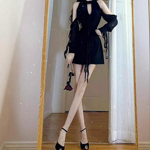 Vestido de Noche de Gasa Negro Vintage con Cuello Halter, Asimétrico, Ajustado, con Corte Sexy y Translúcido, Largo hasta el Suelo, para Primavera - Product Image 3