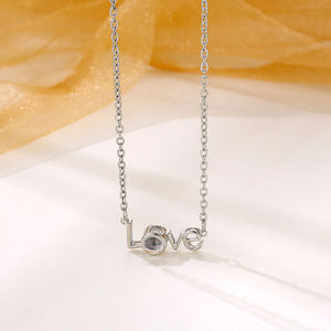 Collier pendentif minimaliste en cuivre avec projection <span class=keywords><strong>photo</strong></span> en forme de maman, bijoux fantaisie pour femmes, chaîne à maillons, pour la fête des mères - Product Image 4