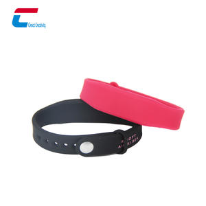 Pulsera de silicona NFC impermeable personalizada de 13.56MHz NTAG 215 216 RFID con código QR - Product Image 4