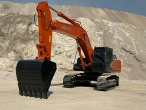 Excavatrice sur chenilles Hitachi ZX350 de couleur orange, équipement de construction robuste - Product Image 3