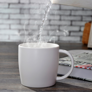 <span class=keywords><strong>Mug</strong></span> à café en céramique avec logo <span class=keywords><strong>personnalisé</strong></span>, 8 oz, 12 oz, 14 oz, 16 oz, tasse à thé noire mate, faible MOQ, <span class=keywords><strong>mug</strong></span> en porcelaine de haute qualité pour cadeau - Product Image 5