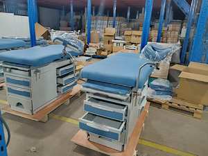 เตียงตรวจโรคสูตินรีเวชปรับระดับความสูงได้ พร้อมลิ้นชัก ยี่ห้อ MT MEDICAL Equipment ทำจากเหล็ก - Product Image 3