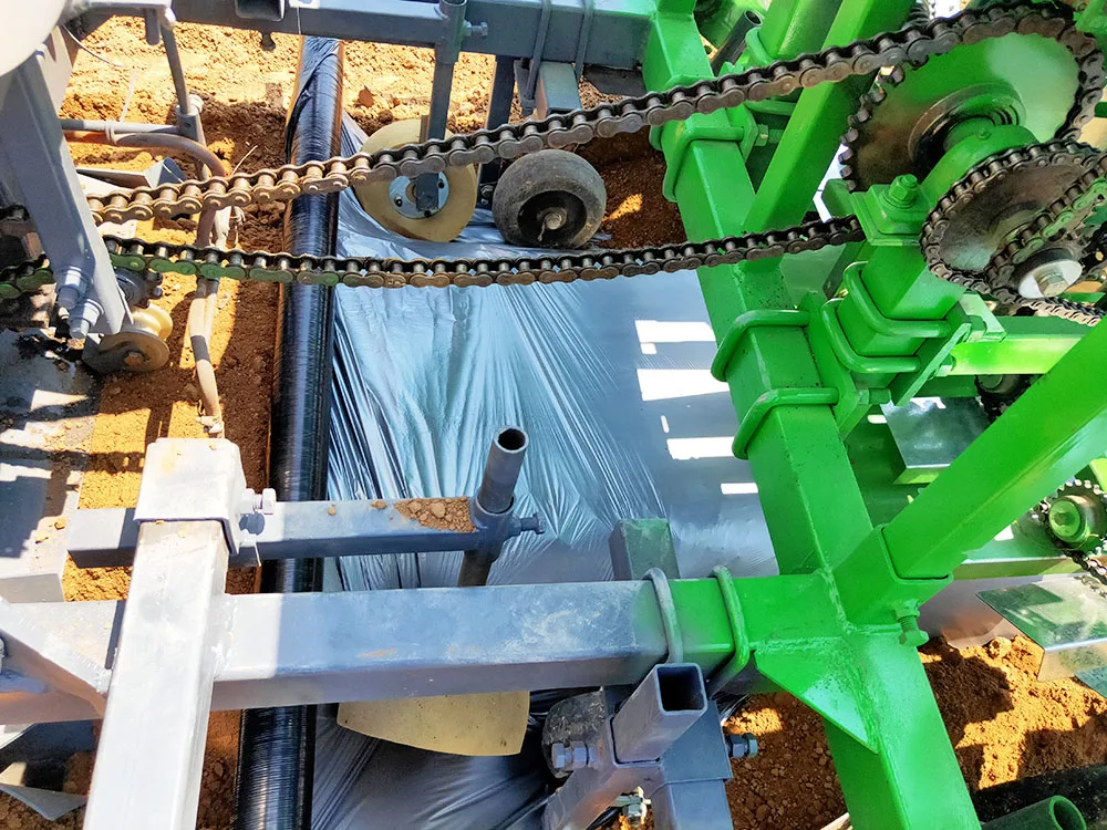 マルチ機能傾斜式植付ボート 甘藷用苗移植機 1-2列対応