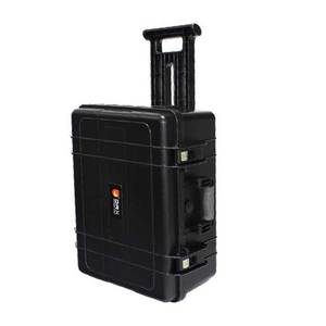 Robuster, wasserdichter Werkzeugkoffer aus Hartplastik mit individuell anpassbarem Schaumstoff und Rollen - Product Image 4