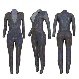 Combinaison moulante sexy effet peau de serpent pour femme, manches longues, fermeture éclair avant, dorée et noire, en similicuir, style catsuit ou playsuit - Product Image 6