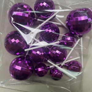 12 pièces/paquet, décorations de gâteau en forme de boule disco en plastique, décorations de gâteau d'anniversaire, pour fête sur le thème du disco - Product Image 2
