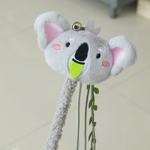 Xiduoyu Nouvelle jouet en peluche koala pour chat avec pompons - Fournitures pour animaux de compagnie robustes et résistantes aux morsures - Product Image 3