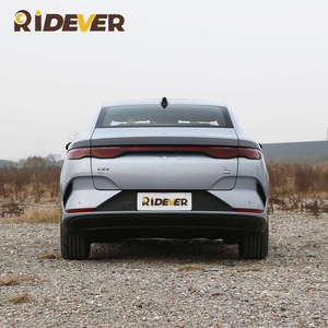 รถยนต์ไฟฟ้า BYD ซีดาน EV พลังงานใหม่ ดีไซน์เพรียวบาง สี่ประตู เหมาะสำหรับการเดินทางในเมือง - Product Image 2