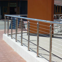 Garde-corps extérieur, balustrade, terrasse, balcon, rampes en acier inoxydable et système de câbles