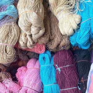 Vente en gros de raphia Lafite de couleur <span class=keywords><strong>naturelle</strong></span> Matériau fait à la main <span class=keywords><strong>Corde</strong></span> Lafite de couleur primaire pour les matériaux d'emballage de bouquet - Product Image 3