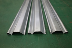 Thép tấm trên không Con lăn màn trập cửa cho nhà để xe hoặc kho cuộn tạo thành máy - Product Image 3