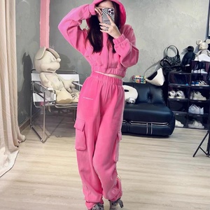 Teng Cai vêtements personnalisés surdimensionnés fermeture éclair haut court à capuche et jogger ensemble deux pièces Hip Hop femmes survêtement veste à capuche ensemble - Product Image 5