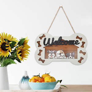 Placa de Parede de Madeira 'Bem-vindo' com Design de Osso e Animais de Estimação, Decoração para Casa - Product Image 1