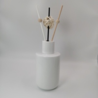 Bouteilles diffuseurs de parfum en verre de luxe 180 ml avec bouchon à vis en plastique personnalisé, sérigraphie ronde pour emballage de parfums