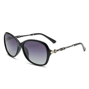 Lunettes de soleil classiques œil de chat pour femmes, polarisées UV400, monture complète, protection solaire tendance pour la conduite - Product Image 4